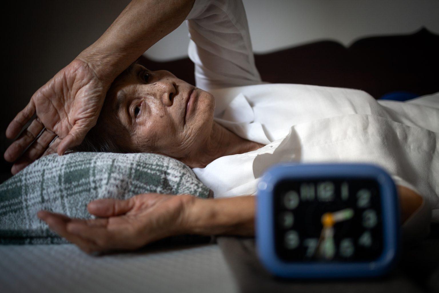 Nằm mãi trằn trọc không vào giấc
